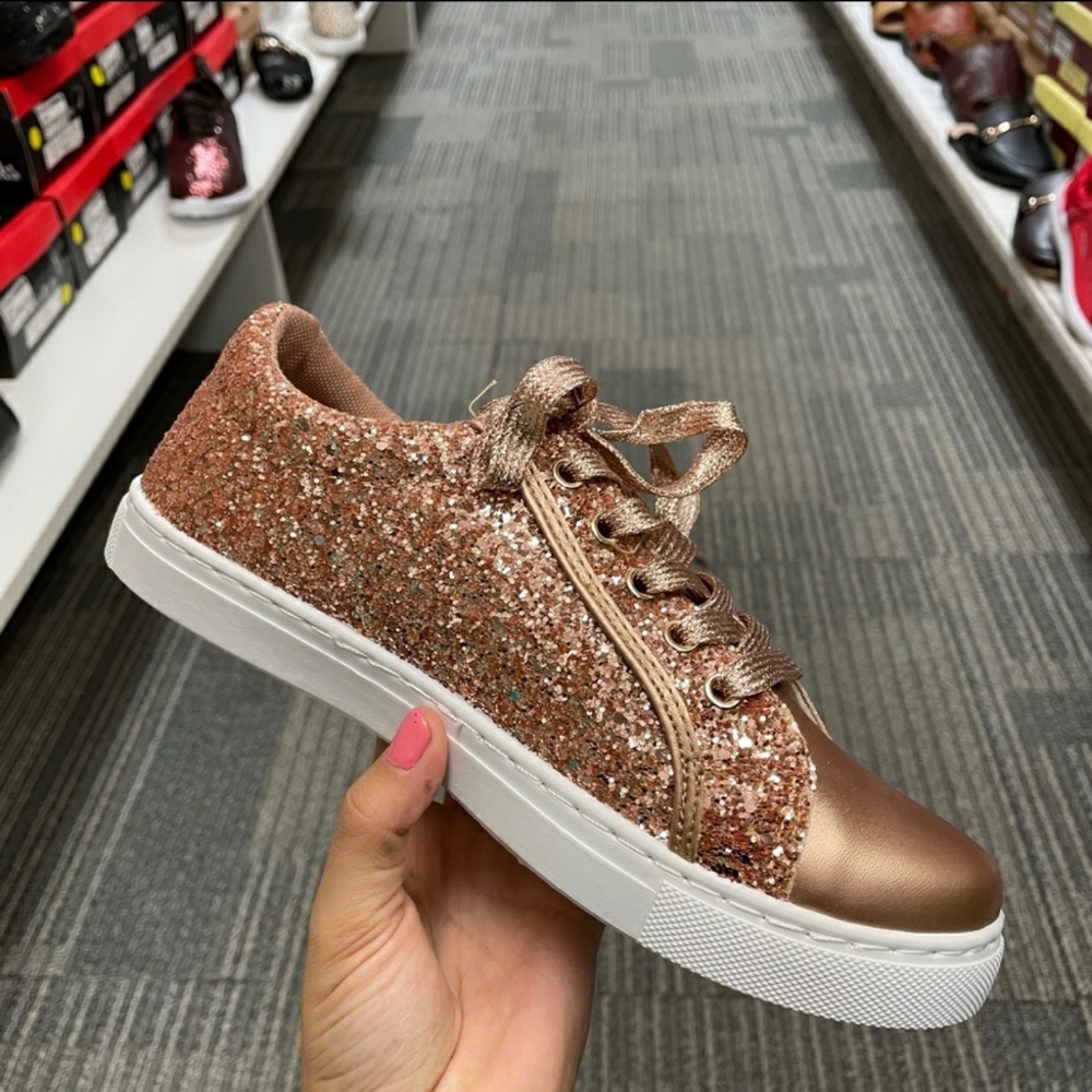 ‼️CLEARANCE PRICE FIRM‼️Rose Gold Glitter Sneaker🔥 - Picture 5 of 7